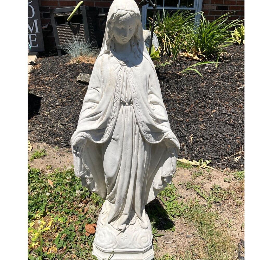 Blessed Mother Garden Statue Vintage cement Madonna Virgin Mary *pick up only*